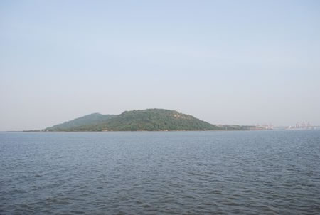 Elephanta_Island.jpg