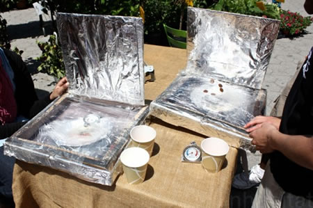 Solar powered oven made from recycled pizza boxes and aluminum foil