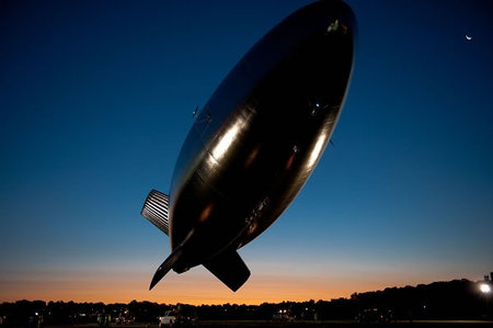 U.S.-Army-solar-powered-communication-blimp-1.jpg