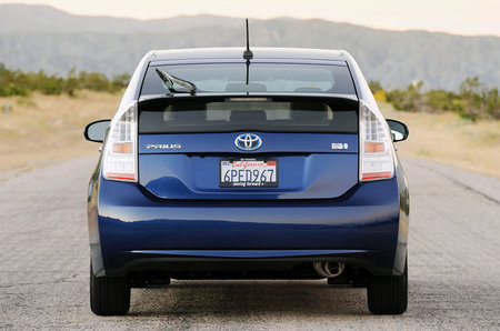2011-Toyota-Prius-4.jpg