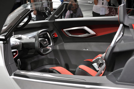 Audi-two-seat-electric-Urban-Concept-car-5.jpg