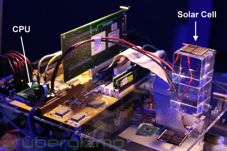 Intel_solar-powered-CPU-chip-1.jpg