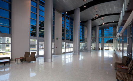 Saint_Gobain_smart_glass2.jpg