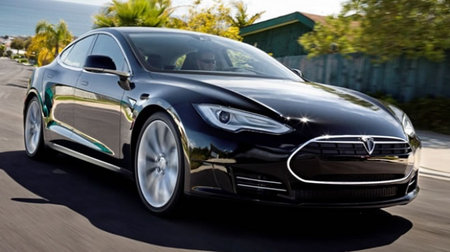 Tesla-Luxury-electric-Model-S-1.jpg