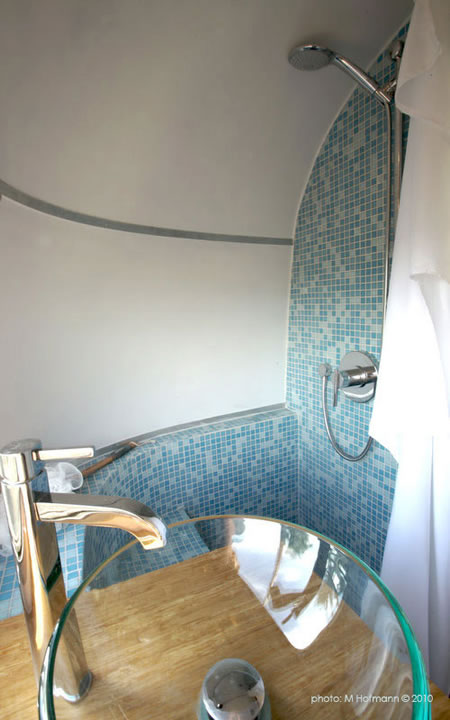 Trailer-recycled-into-a-home-5.jpg
