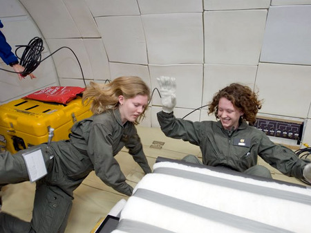 nasa-piezoelectric-spacesuit-1.jpg