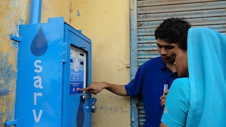 sarvajal-solar-powered-water-dispensing-ATM-1.jpg
