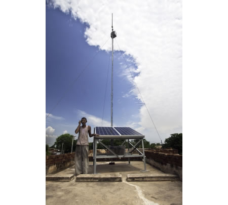 solar-powered-mobile-tower.jpg
